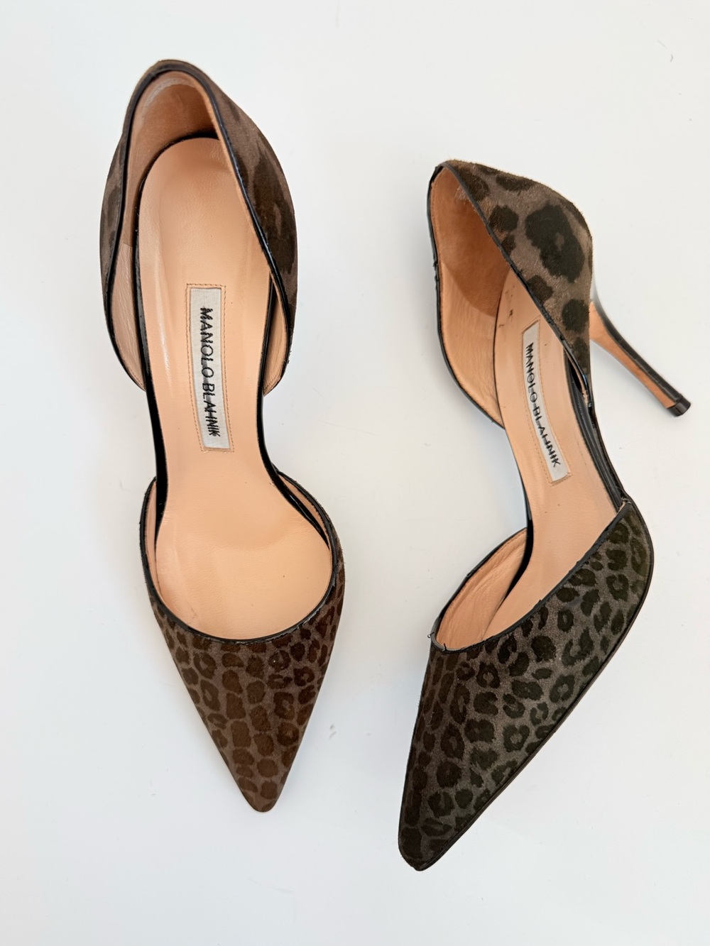 Manolo Blahnik Taylerbi Leopard Suede D’Orsay Pointed Toe Pumps 38